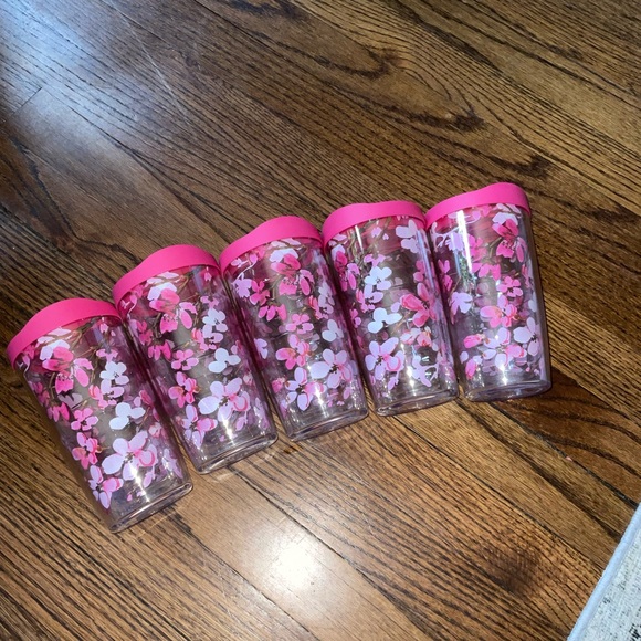 NEW!! TERVIS Pink Floral Tumbler Set with lids. Set of FIVE. Think Holidays🎄🎁 - Picture 1 of 7